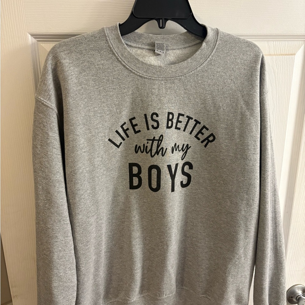 Gray Graphic women’s sweatshirt